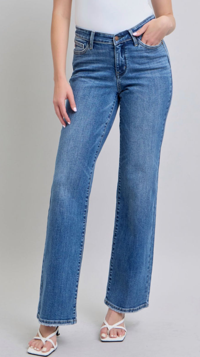 Judy Blue V-Front Straight Leg